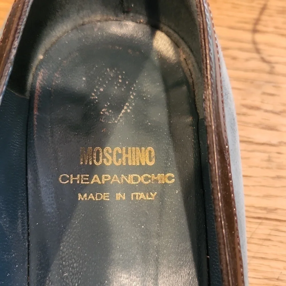 Moschino Cheap and Chic Blue Suede Kitten Heel w/ Floral Detail Size 7.5